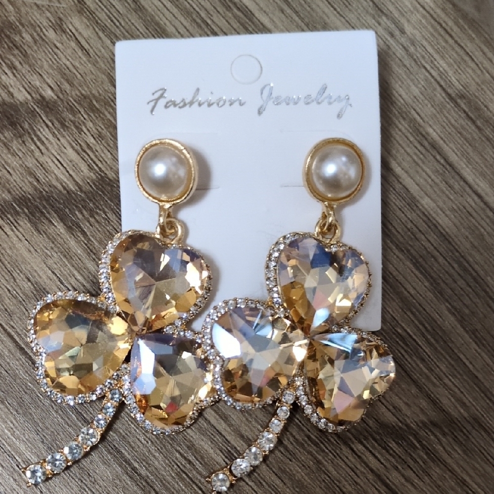 Gold and Silver Fashion Jewelry Earrings